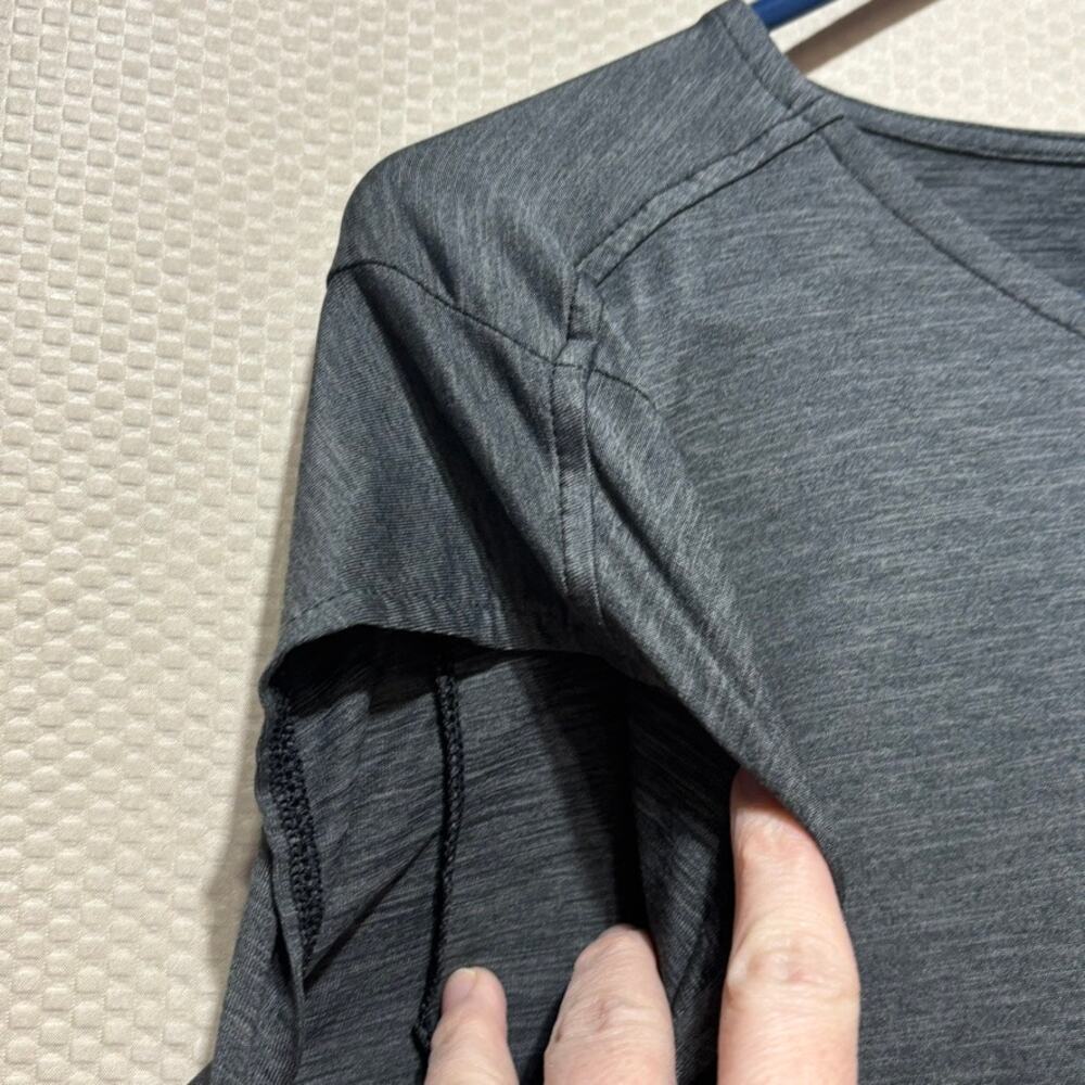 Columbia Sportswear Charcoal Gray Athletic Top XS Cap Sleeve Active Shirt - Picture 3 of 9